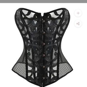 Fit lace corset